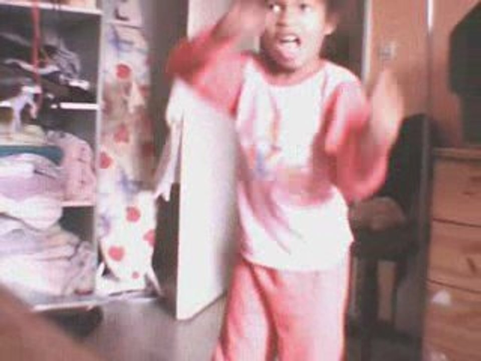 leea danse micheal jackson