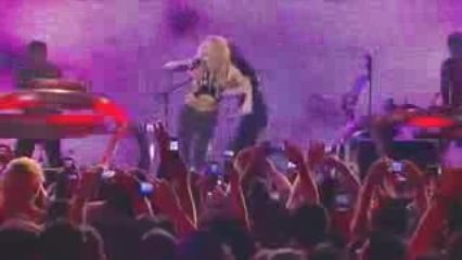 Shakira - Did It Again live at Jimmy Kimmel live