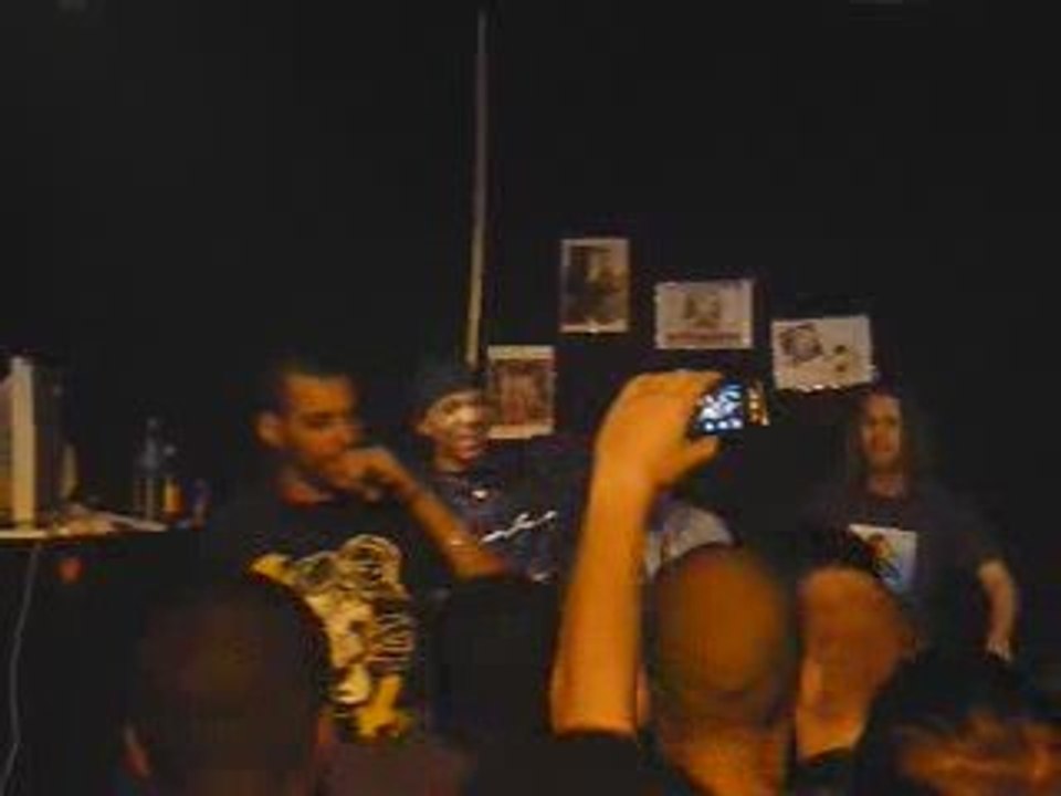 Morad et Haroun -Issue de secours-Live@La miroiterie HH4ever