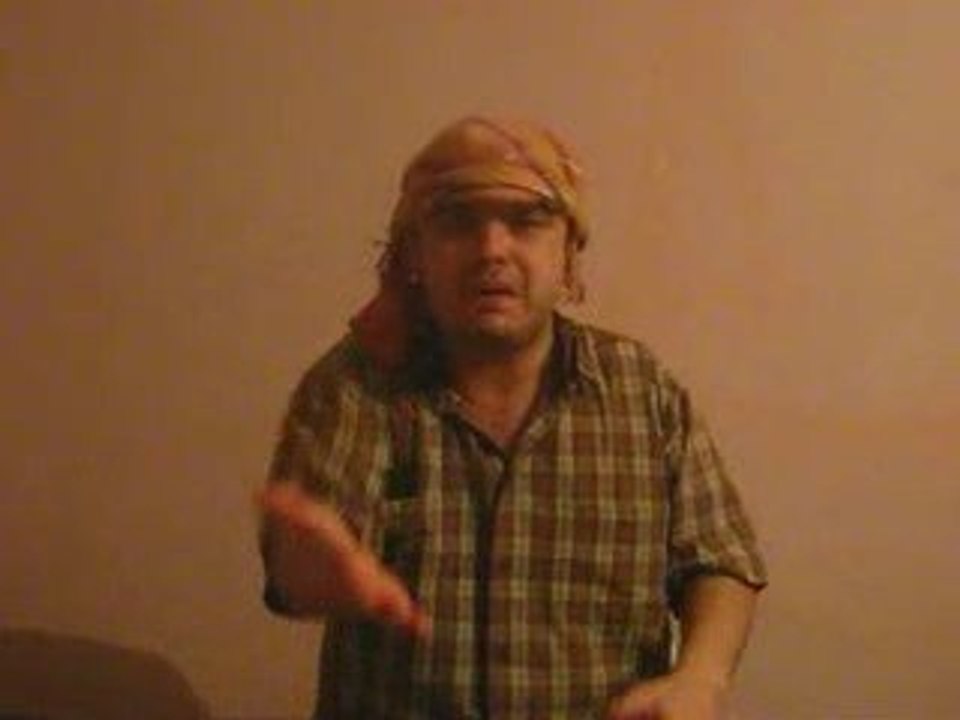 uzaylıya taş atan köylü!!!