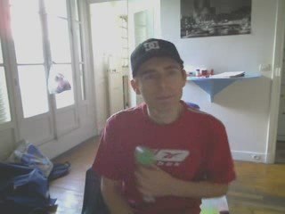 Wiwi égratigne "Cherish the day"