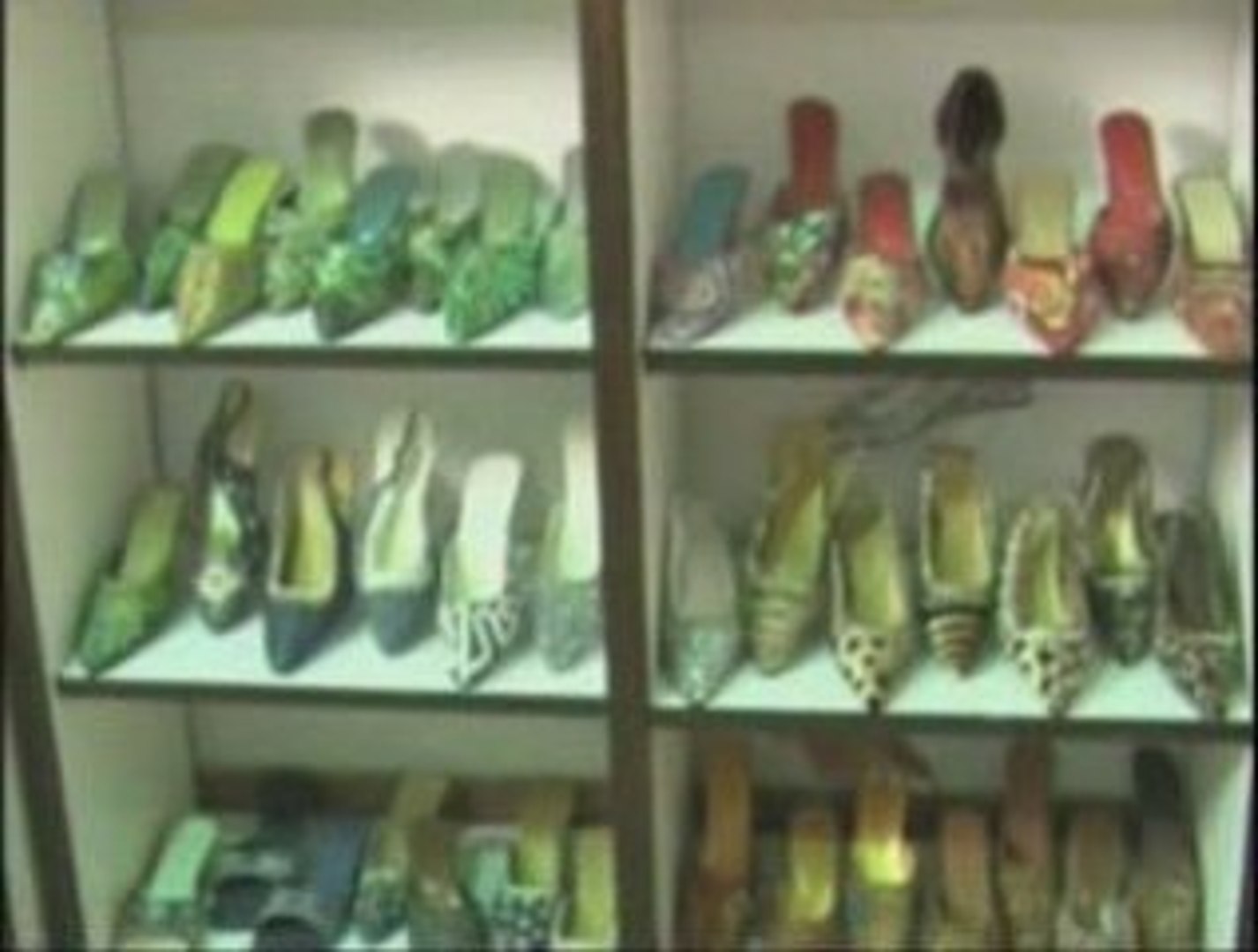 Fashion Accessories, Fashion Hand Bags, Fashion Garments