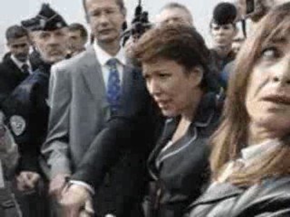 Roselyne Bachelot chahutée à Orléans