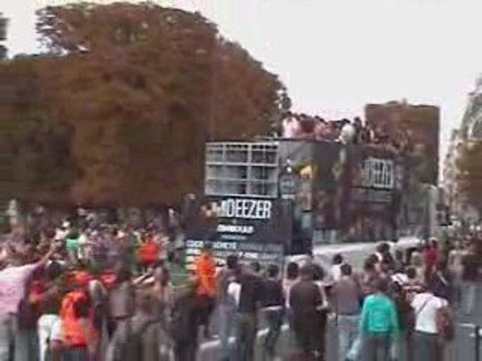 Char DEEZER Techno Parade 2009 @ PARIS