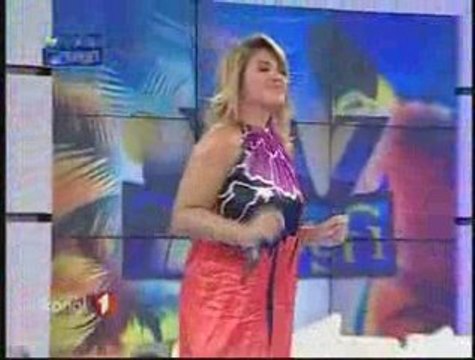 Sibel Can - Eziyet (Yaz Keyfi) 2009 Canli Perfomans