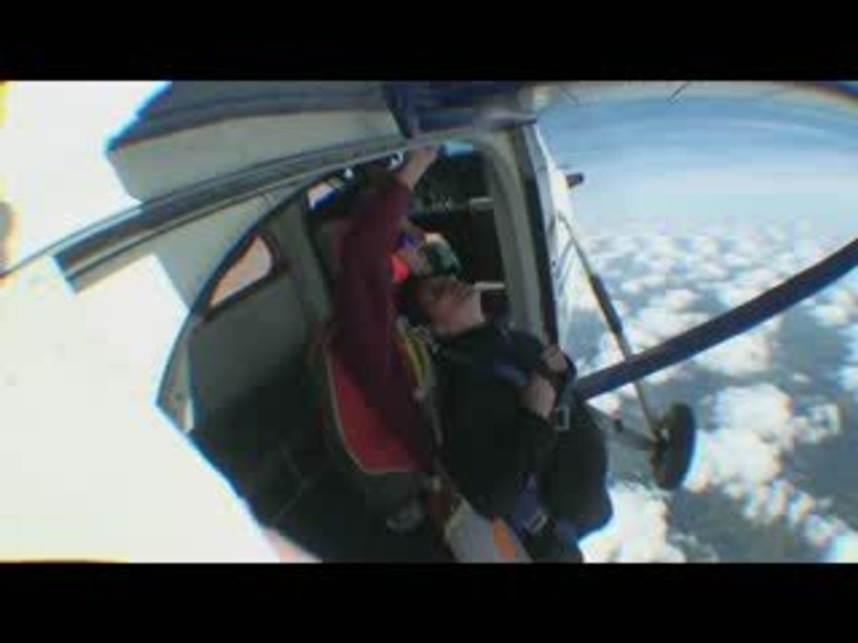 montage video saut en parachute