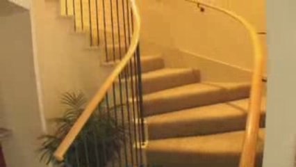 Vancouver 2 level townhouse in the best part of Coal Harbour