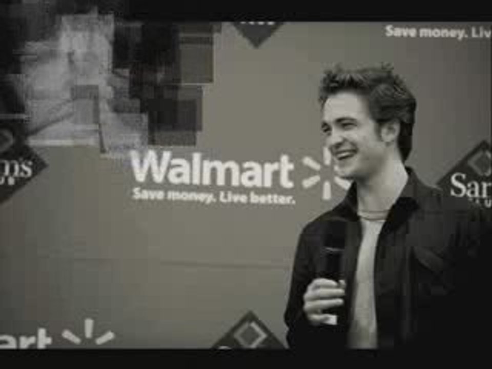 The Many Smiles of Robert Pattinson