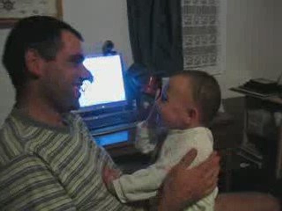 je te tiens..tu me tiens..la barbichette...