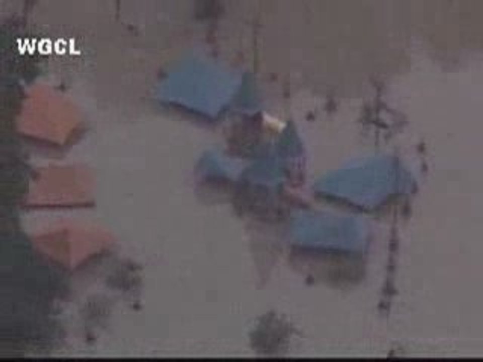 six flags under water (Shocking video)