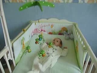 Regarde le mobile grenouille