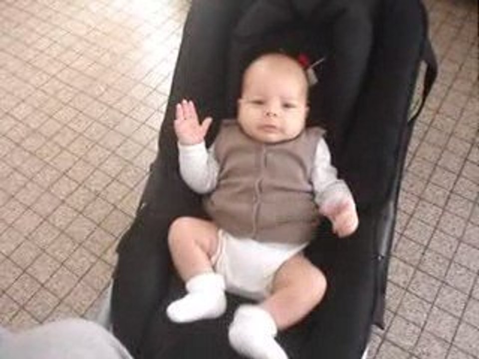 Louis dans son transat