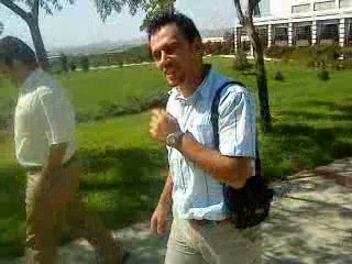 Mesai Saatinde Sigara İçen Korkusuz Adam!