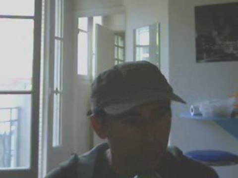 Wiwi égratigne J'habite en jalousie