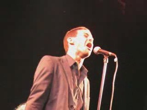 LES VENDEURS D'ENCLUMES : Je suis à la Reine Blanche