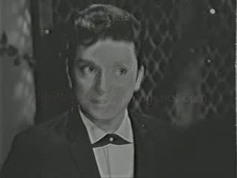 ZEKİ MÜREN &TÜRKAN ŞORAY-SEN AŞK NEDİR BİLMEZ MİSİN?