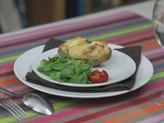 Recette de Pommes soufflées au Morbier et saumon fumé
