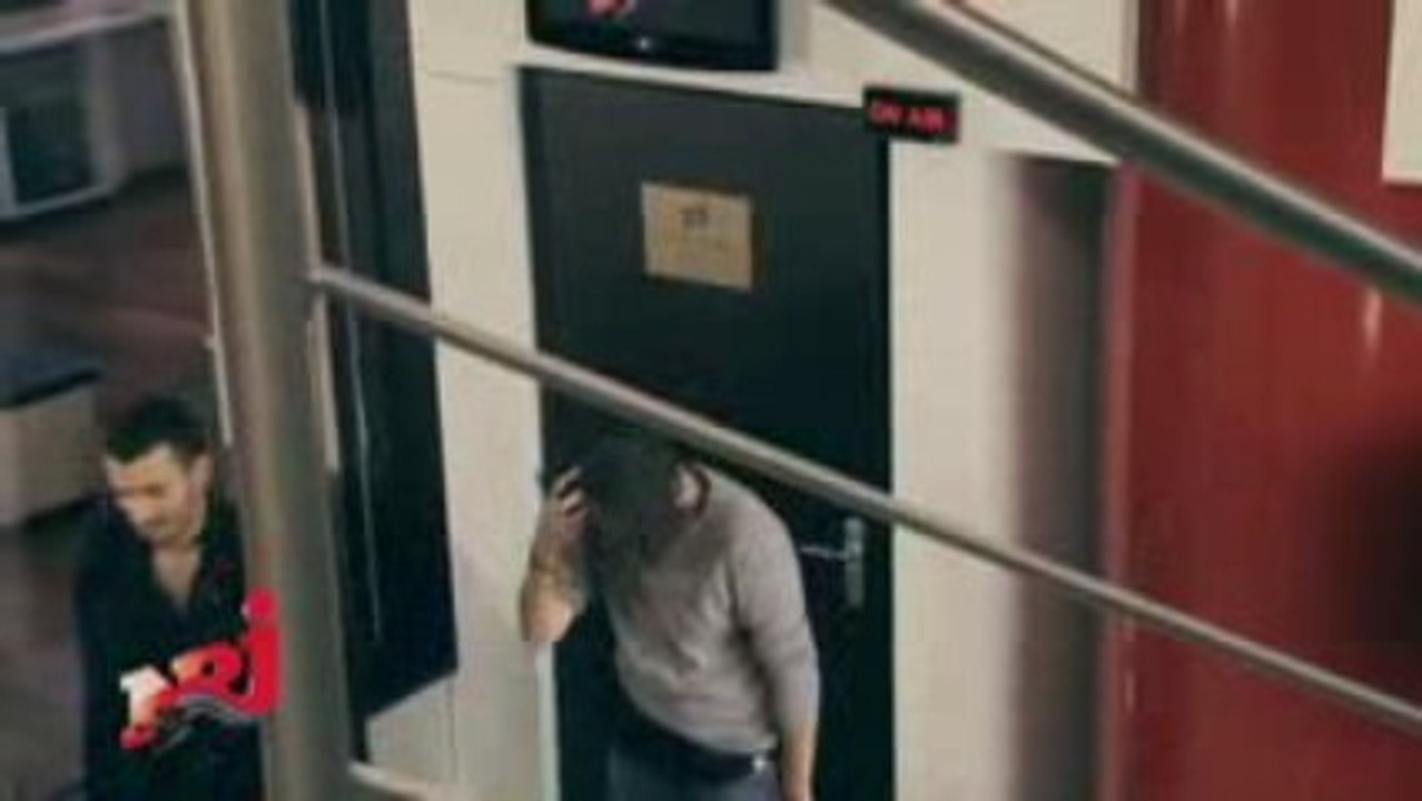 Spot 6/9 NRJ Essaie-toi au 6/9 avec un Grec Le spot censuré