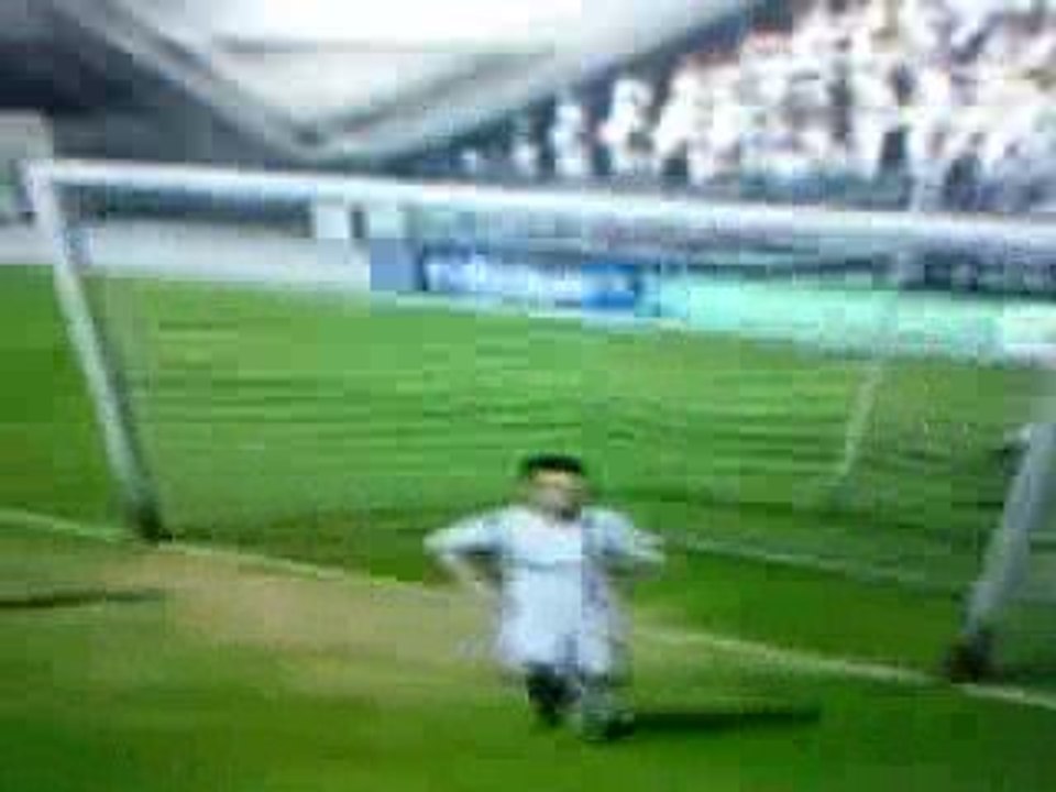 fifa 09 : arbitrage vidéo 01 (sauvetage de ligne) rentré?