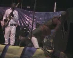 Malewa VS CUISSE DE POULET