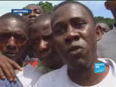 Moussa Dadis Camara en culotte, dans son lit...