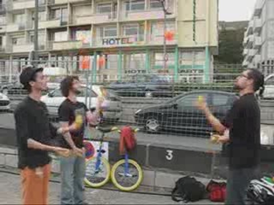 Vidéo de la foire expo Le dimanche