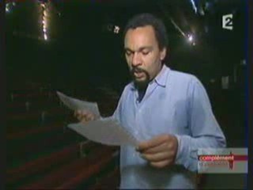 Dieudonée lit une lettre d'un fan juif