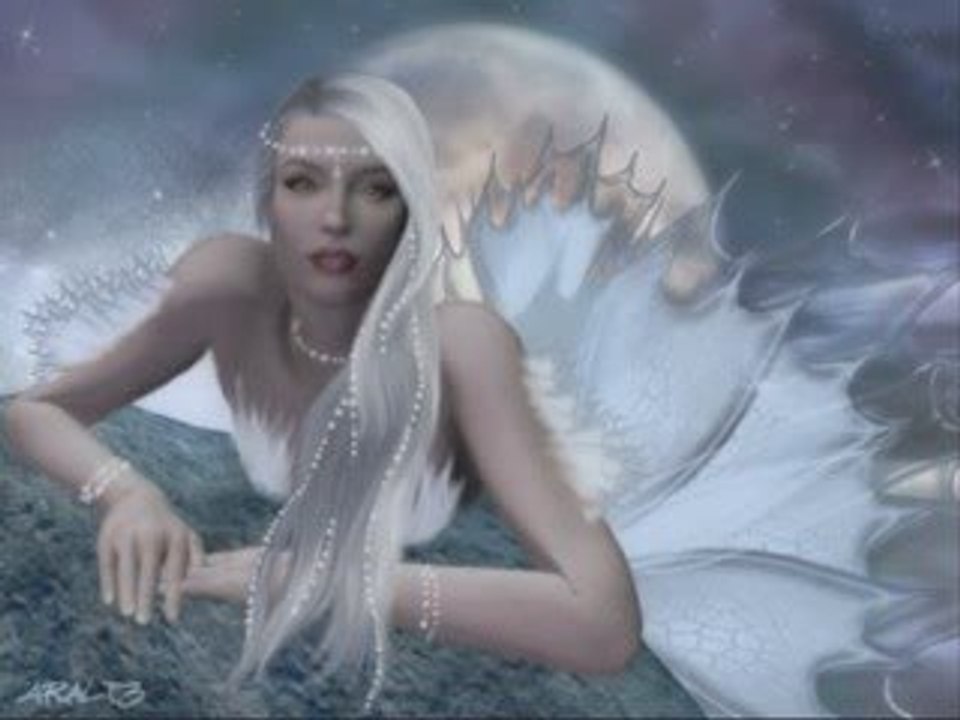 LA LUNA ****