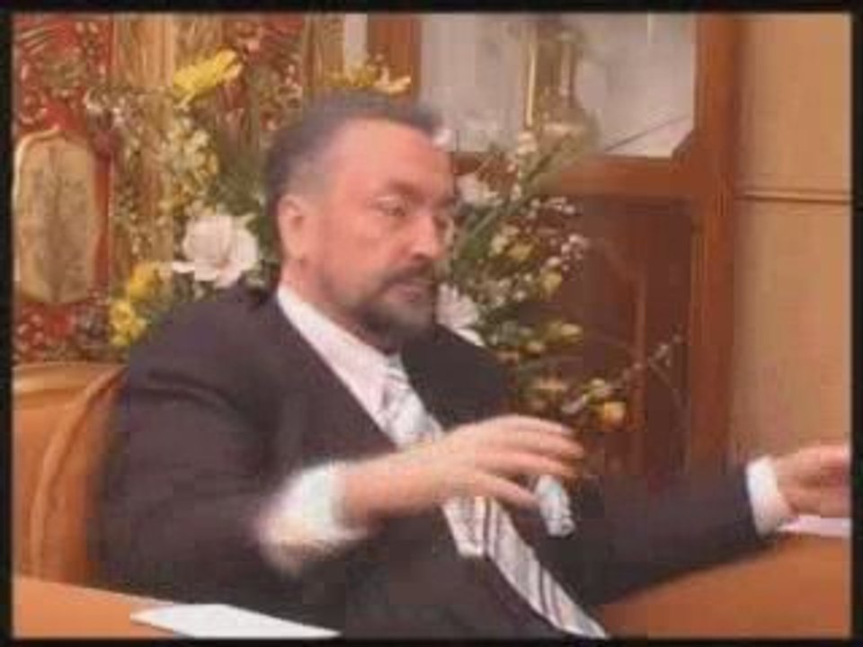Adnan Oktar röportajı Allah korkusu nasil olmalidir