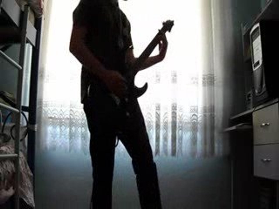 Judas Priest - Breaking the Law