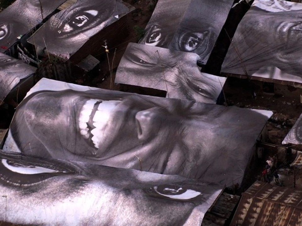 JR - EXTRAIT "WOMEN ARE HEROES", Kibera, Kenya