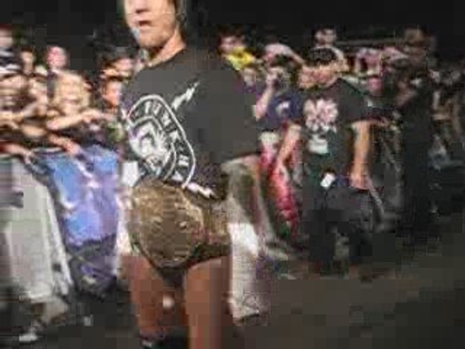 Entrée CM PUNK smackdown bercy 09