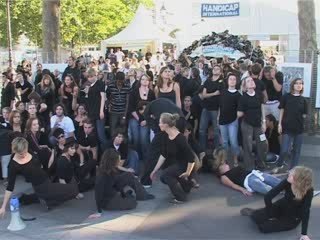 Flash mob Handicap International