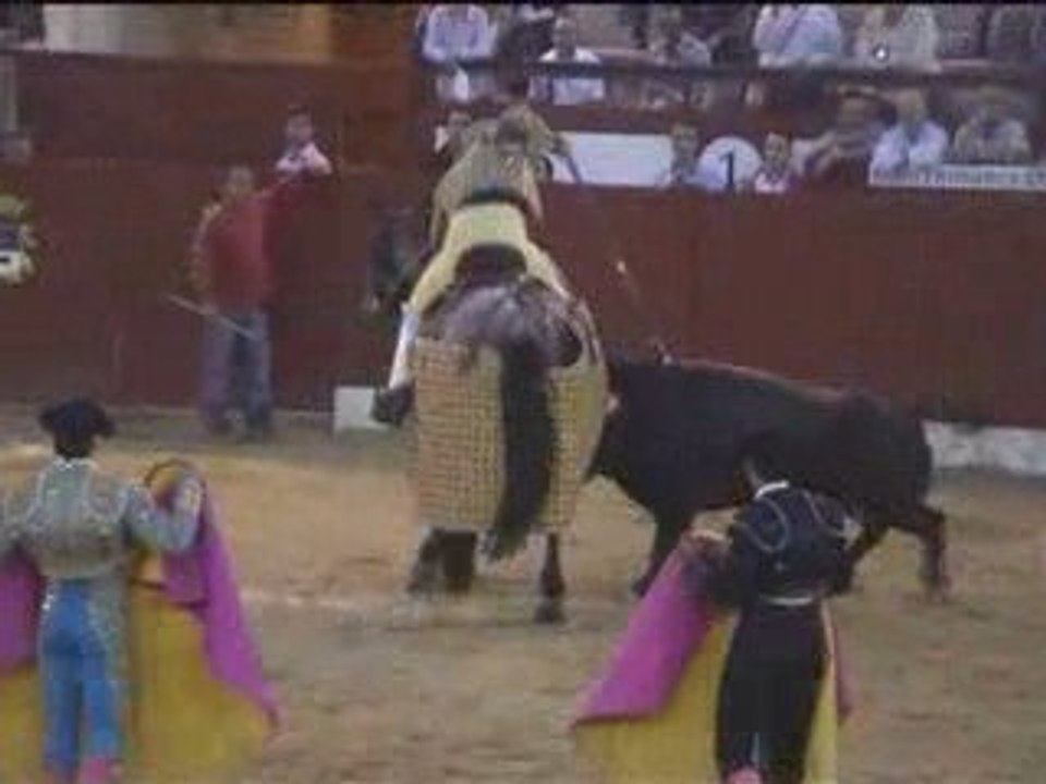 CORRIDA CARAVACA 26-0-09