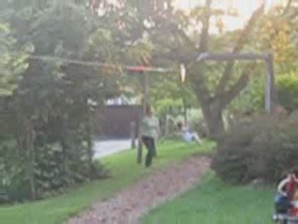 lea sur la tirolienne aout 2009