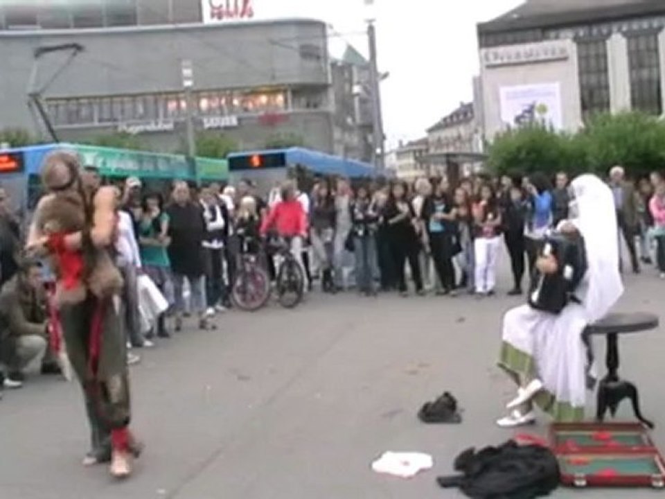 Liebe ist stärker als Hass