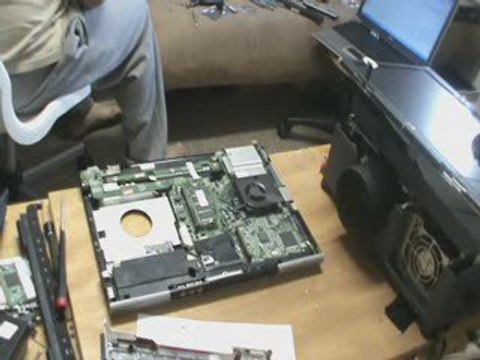 Notebook Reparatie Amsterdam HP Mainboard problem HP DV1000