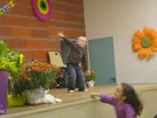 Quentin danse sur Michael Jackson