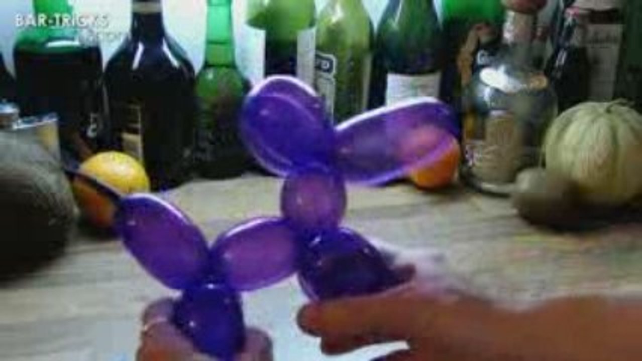 ::: BAR TRiCKS // BALLOON SCULPTURE
