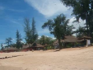 "il y a le ciel, le soleil, la mer..." au Royal Baobab