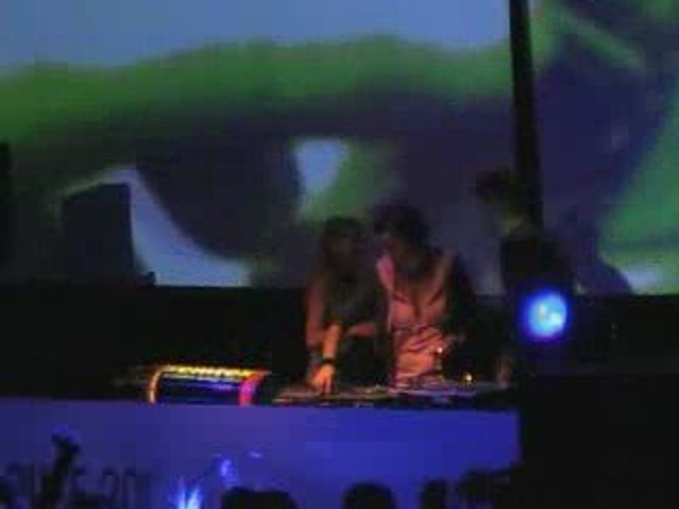 Lucca vs Misa Salacova @ Hradhouse '09