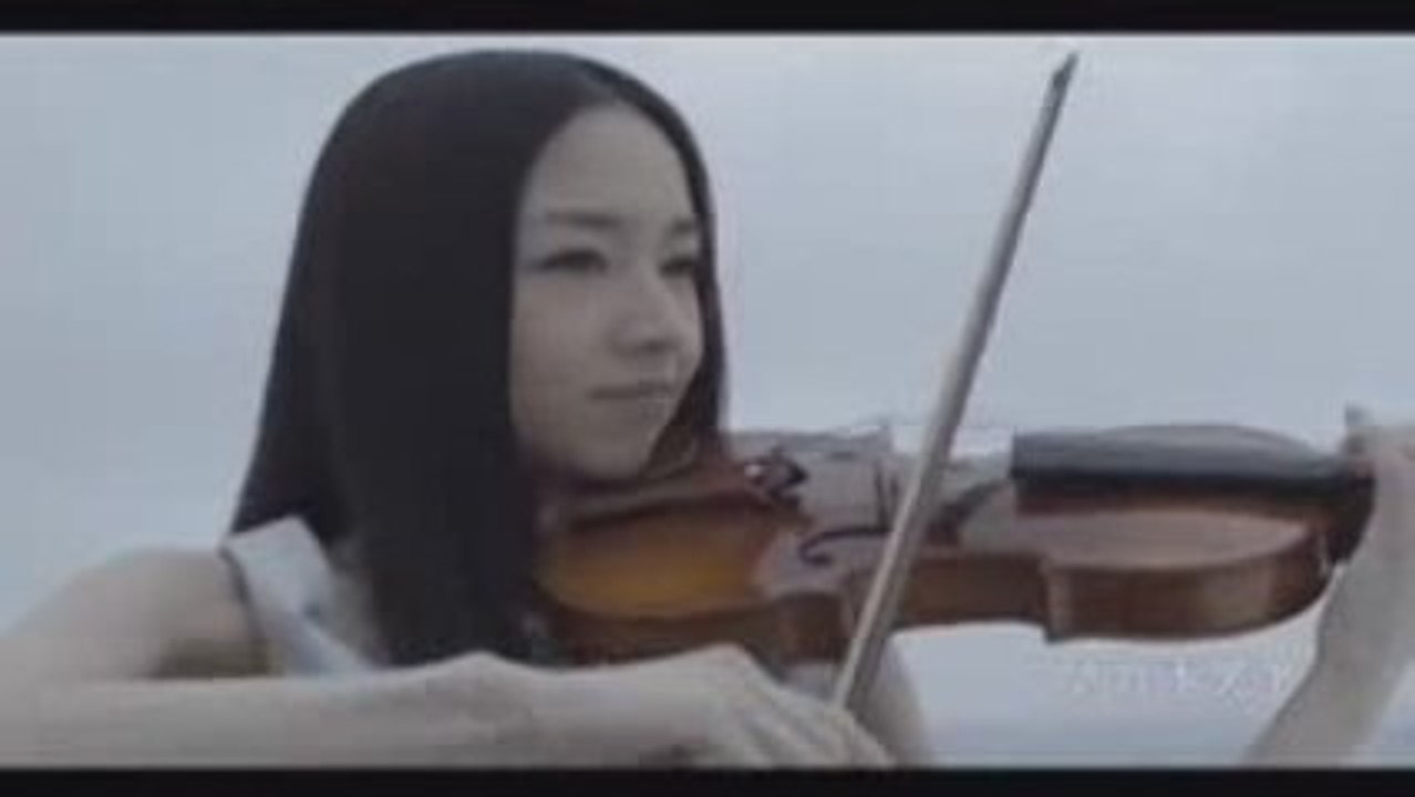 宮本笑里　ＥＭＩＲＩ　ＭＩＹＡＭＯＴＯ