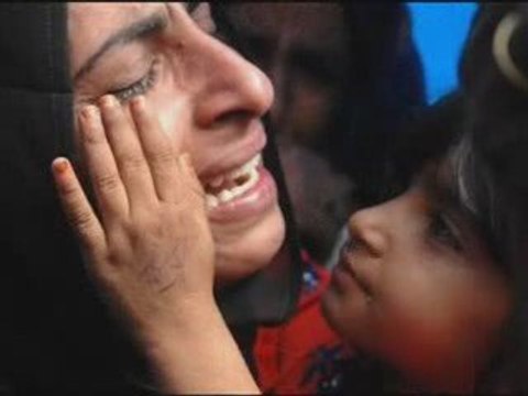 Kahraman Tazeoğlu-Bir Yağmur Yürüyüşü