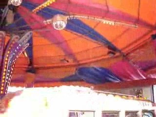 loic jongle  avec les bulles