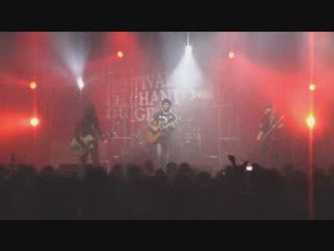 Eiffel - A tout moment la rue - Chant du Gros 2009