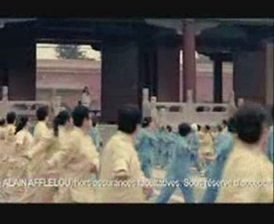 pub ALAIN AFFLELOU NEXT YEAR PEKIN