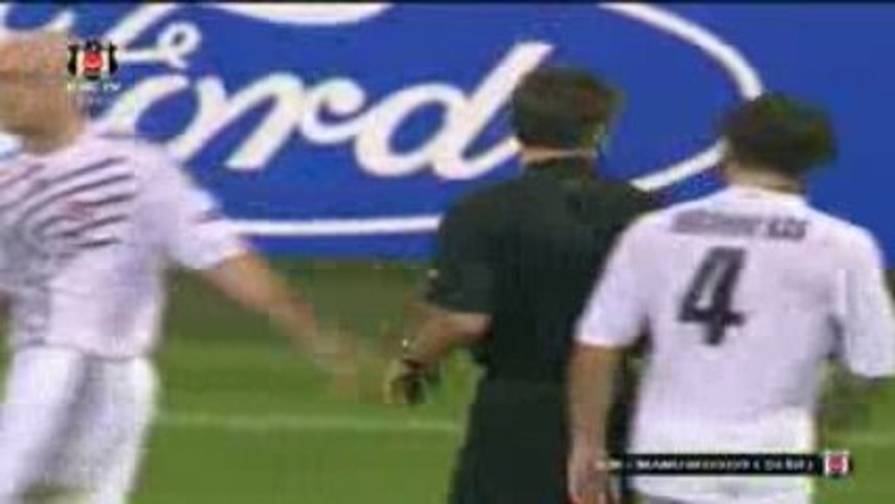 Besiktas Manchester United Crazy Fans cArsi