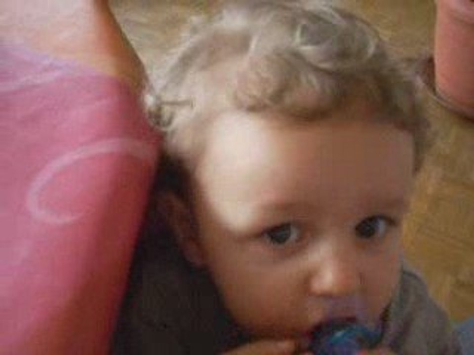 280509 1os pasos con anais