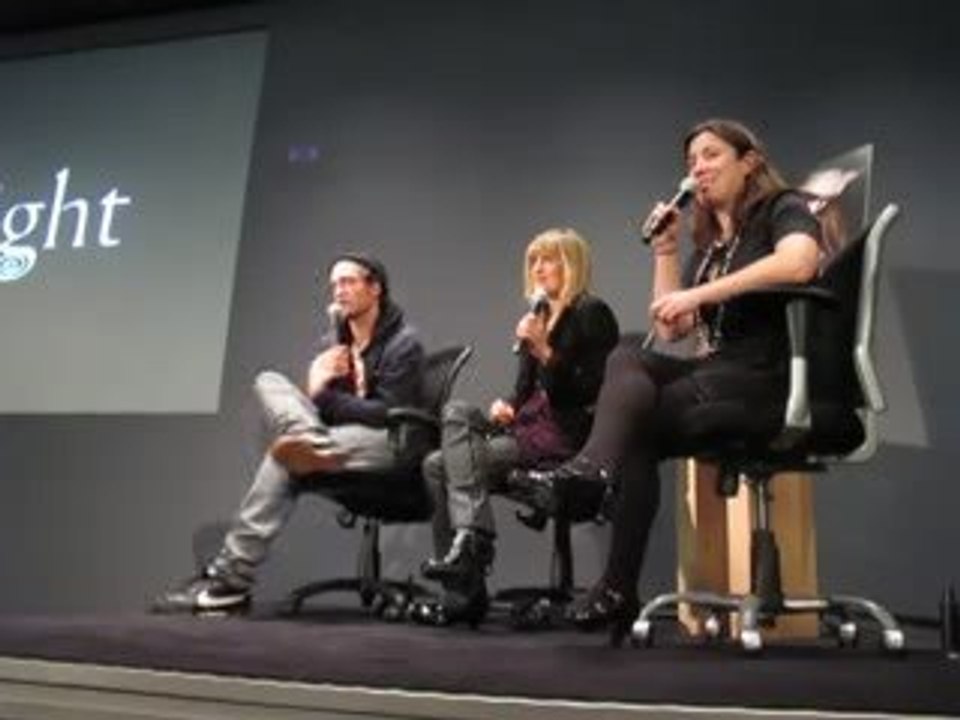 Robert Pattinson en Apple Store Soho (Noviembre 2008)