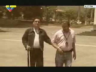 Ernesto Araújo y Sala Computación para Discapacidad Visual